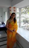 Aparna Saigal: a Female home tutor in , Delhi